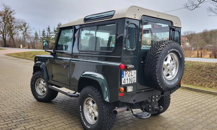 Land Rover Defender cena 79990 przebieg: 212400, rok produkcji 2000 z Złotów małe 529